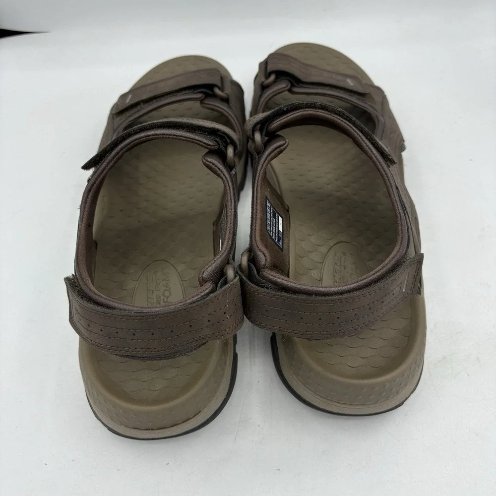 Skechers pre owned